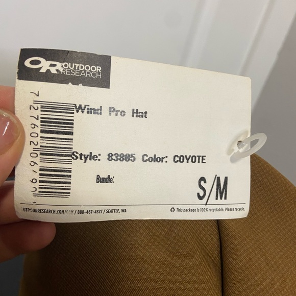 NWT “Outdoor Research” Beanie Size S/M - Picture 3 of 4